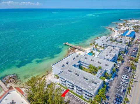 201 E Ocean Dr #110, Key Colony Beach, FL 33051