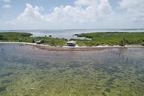 1 2w Cooks Is # W, Big Pine Key, FL 33043