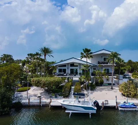 358 Stirrup Key Blvd, Marathon, FL 33050