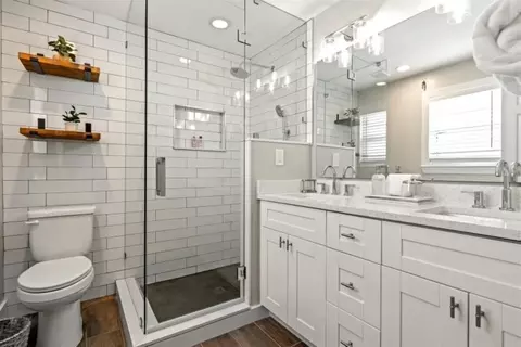 Bath - 7202 Simran Ln, Duck Key, FL 33050 photo 3 of 3