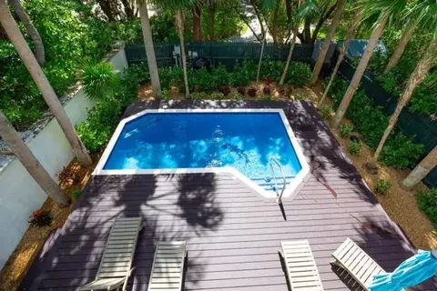 Exterior - 7202 Simran Ln, Duck Key, FL 33050 photo 6 of 8