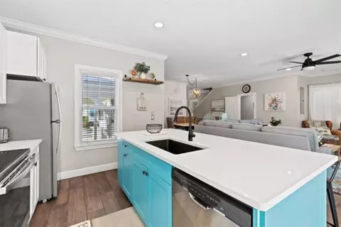 Kitchen - 7202 Simran Ln, Duck Key, FL 33050 photo 1 of 2
