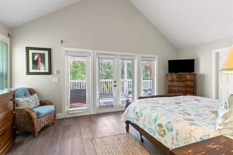 Bedroom - 7202 Simran Ln, Duck Key, FL 33050 photo 6 of 6