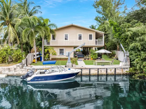 290 Woods Ave, Tavernier, FL 33070