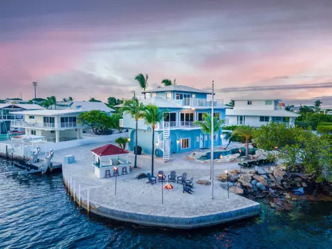 802 Bonito Ln, Key Largo, FL 33037