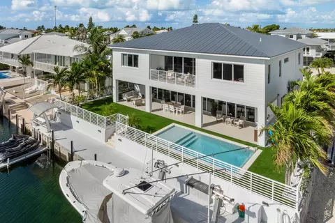 88 W Plaza Del Lago, Islamorada, FL 33036