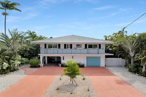 661 12th St #KEY colony, Key Colony Beach, FL 33051