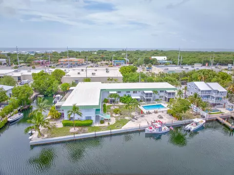 5301 Ocean Ter #6, Marathon, FL 33050