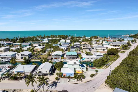 109 S Layton Dr, Long Key, FL 33001