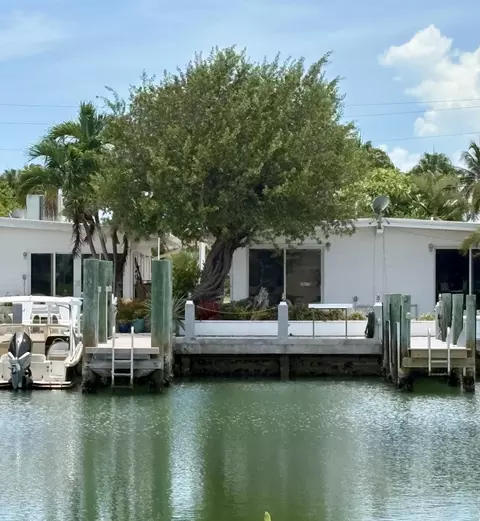 10 7th St, Key Colony, FL 33051