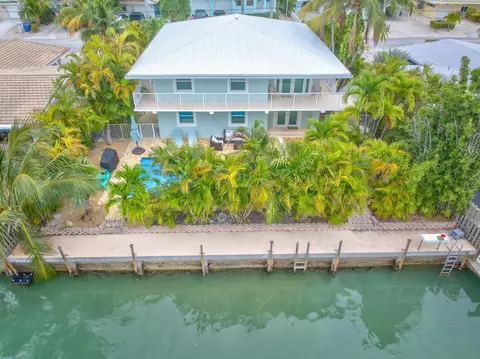 581 10th St #KEY colony, Key Colony Beach, FL 33051