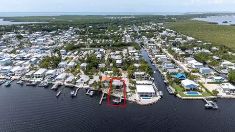 794 Narragansett Ln, Key Largo, FL 33037
