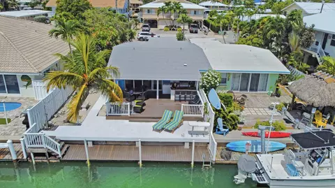 340 10th St #KEY colony, Key Colony Beach, FL 33051
