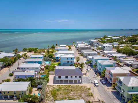View/Area - 708 82nd Street Ocean Street Ocean Street Ocean, Marathon, FL 33050 photo 3 of 17