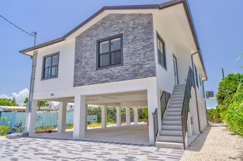 Exterior - 708 82nd Street Ocean Street Ocean Street Ocean, Marathon, FL 33050 photo 1 of 2