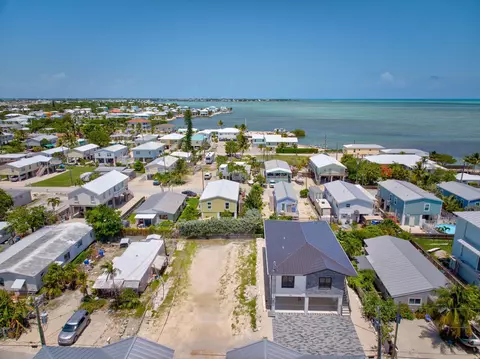 View/Area - 708 82nd Street Ocean Street Ocean Street Ocean, Marathon, FL 33050 photo 15 of 17
