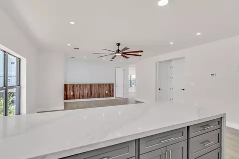 Living - 708 82nd Street Ocean Street Ocean Street Ocean, Marathon, FL 33050 photo 4 of 4