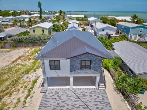 View/Area - 708 82nd Street Ocean Street Ocean Street Ocean, Marathon, FL 33050 photo 1 of 17