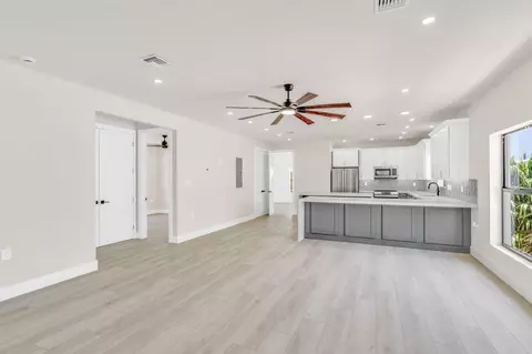 Living - 708 82nd Street Ocean Street Ocean Street Ocean, Marathon, FL 33050 photo 1 of 4