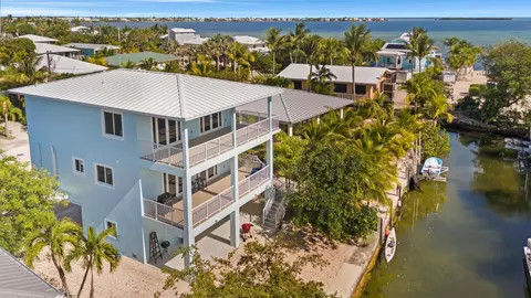 142 Peg Leg Ln, Summerland Key, FL 33042