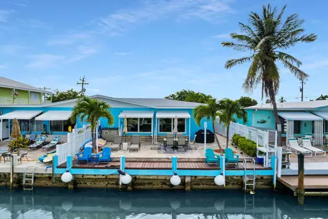 601 8th St #KEY colony, Key Colony Beach, FL 33051