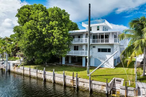 1208 Cactus St, Key Largo, FL 33037