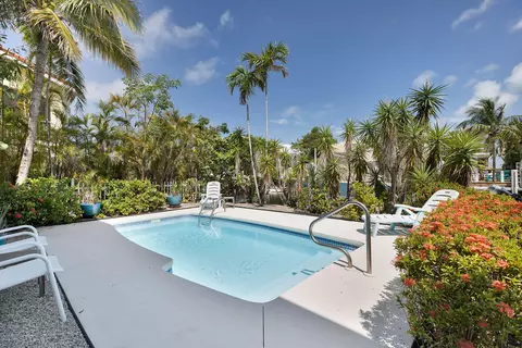 210 E Bruce Ct, Marathon, FL 33050 photo 12