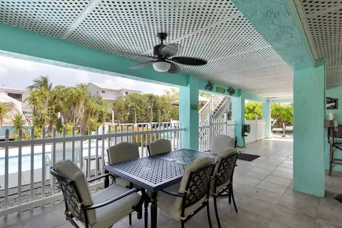 210 E Bruce Ct, Marathon, FL 33050 photo 7