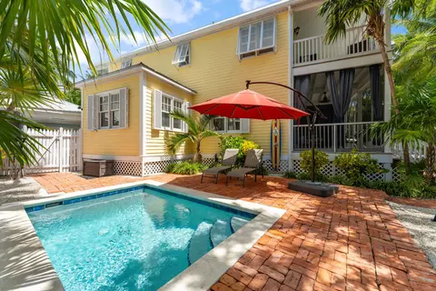 247 Golf Club Dr, Key West, FL 33040