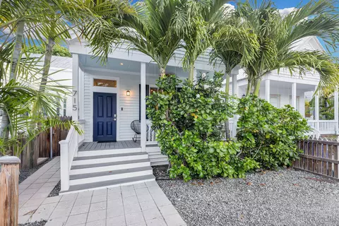 715 Chapman Ln, Key West, FL 33040
