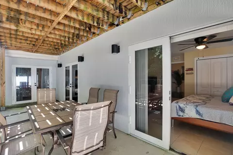 Exterior - 1041 Gibraltar Rd, Key Largo, FL 33037 photo 3 of 6