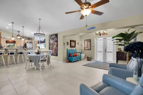 Entry Way - 1041 Gibraltar Rd, Key Largo, FL 33037 photo 1 of 2