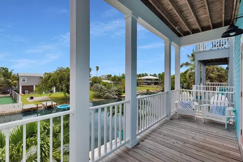 Exterior - 57 Palm Dr, Key West, FL 33040 photo 8 of 11