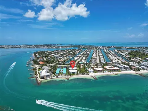 1101 W Ocean Dr #18, Key Colony Beach, FL 33051