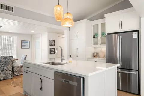 Kitchen - 840 62nd Street Ocean St, Marathon, FL 33050 photo 3 of 3