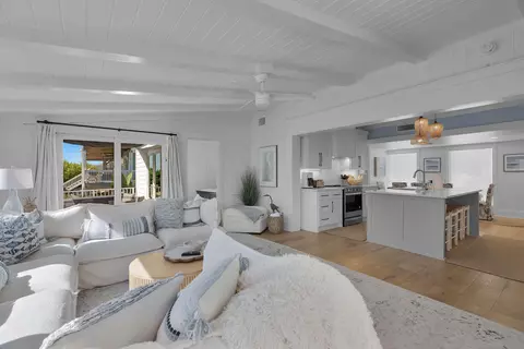 Living - 840 62nd Street Ocean St, Marathon, FL 33050 photo 1 of 5