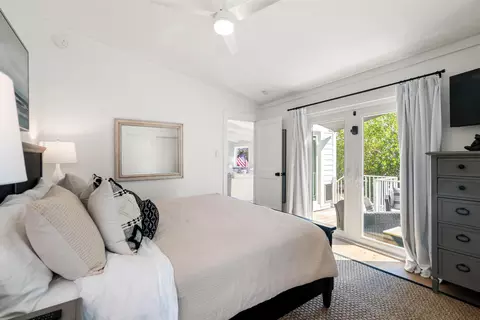 Bedroom - 840 62nd Street Ocean St, Marathon, FL 33050 photo 3 of 9