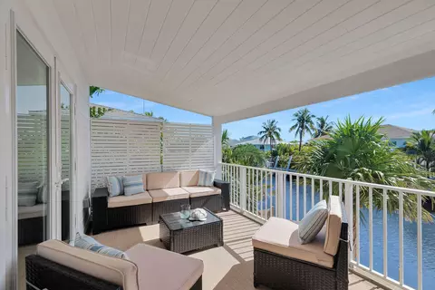 Exterior - 840 62nd Street Ocean St, Marathon, FL 33050 photo 12 of 16