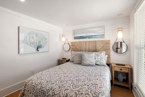 Bedroom - 840 62nd Street Ocean St, Marathon, FL 33050 photo 4 of 9