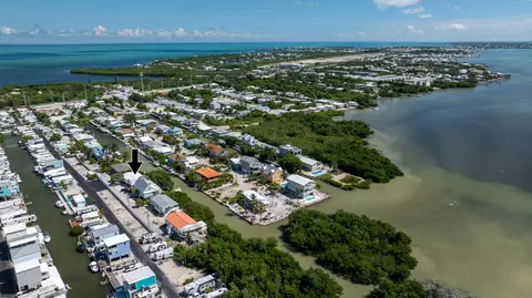 View/Area - 840 62nd Street Ocean St, Marathon, FL 33050 photo 13 of 17
