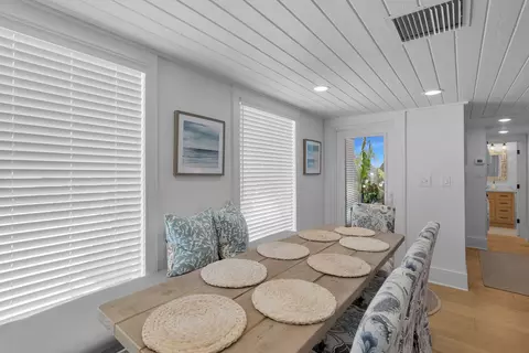 Dining - 840 62nd Street Ocean St, Marathon, FL 33050 photo 2 of 2