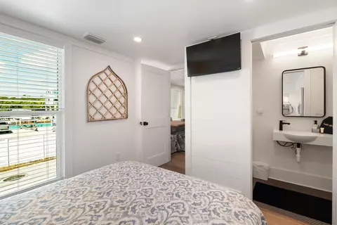 Bedroom - 840 62nd Street Ocean St, Marathon, FL 33050 photo 5 of 9