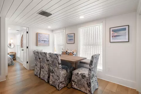 Dining - 840 62nd Street Ocean St, Marathon, FL 33050 photo 1 of 2
