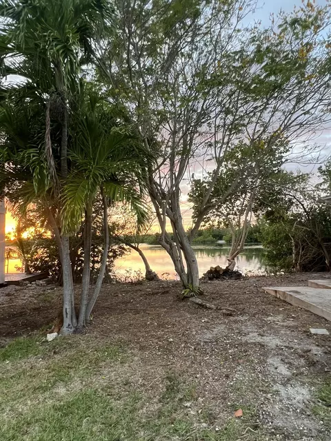 6 Beach Dr, Saddlebunch, FL 33040 photo 6