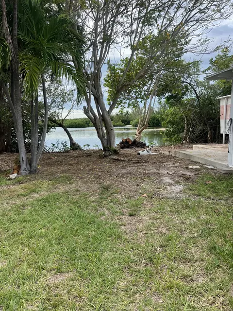 6 Beach Dr, Saddlebunch, FL 33040 photo 10