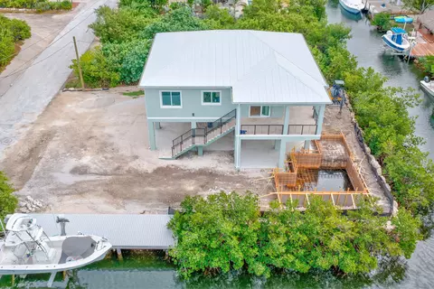 27314 Saint Lucie Ln, Ramrod Key, FL 33042