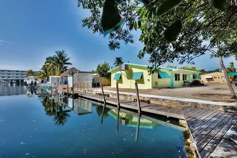 49014903 49th St, Marathon, FL 33050