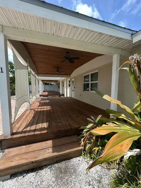321 Avenue E, Key West, FL 33040 photo 2