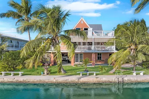 22852 John Silver Ln, Cudjoe Key, FL 33042