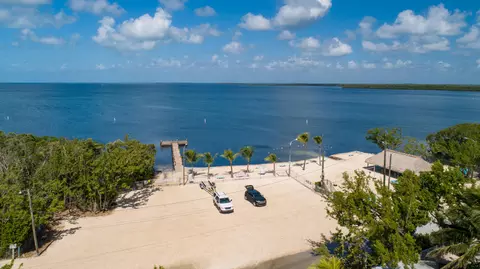 View/Area - 3 Coconut Dr, Key Largo, FL 33037 photo 2 of 6